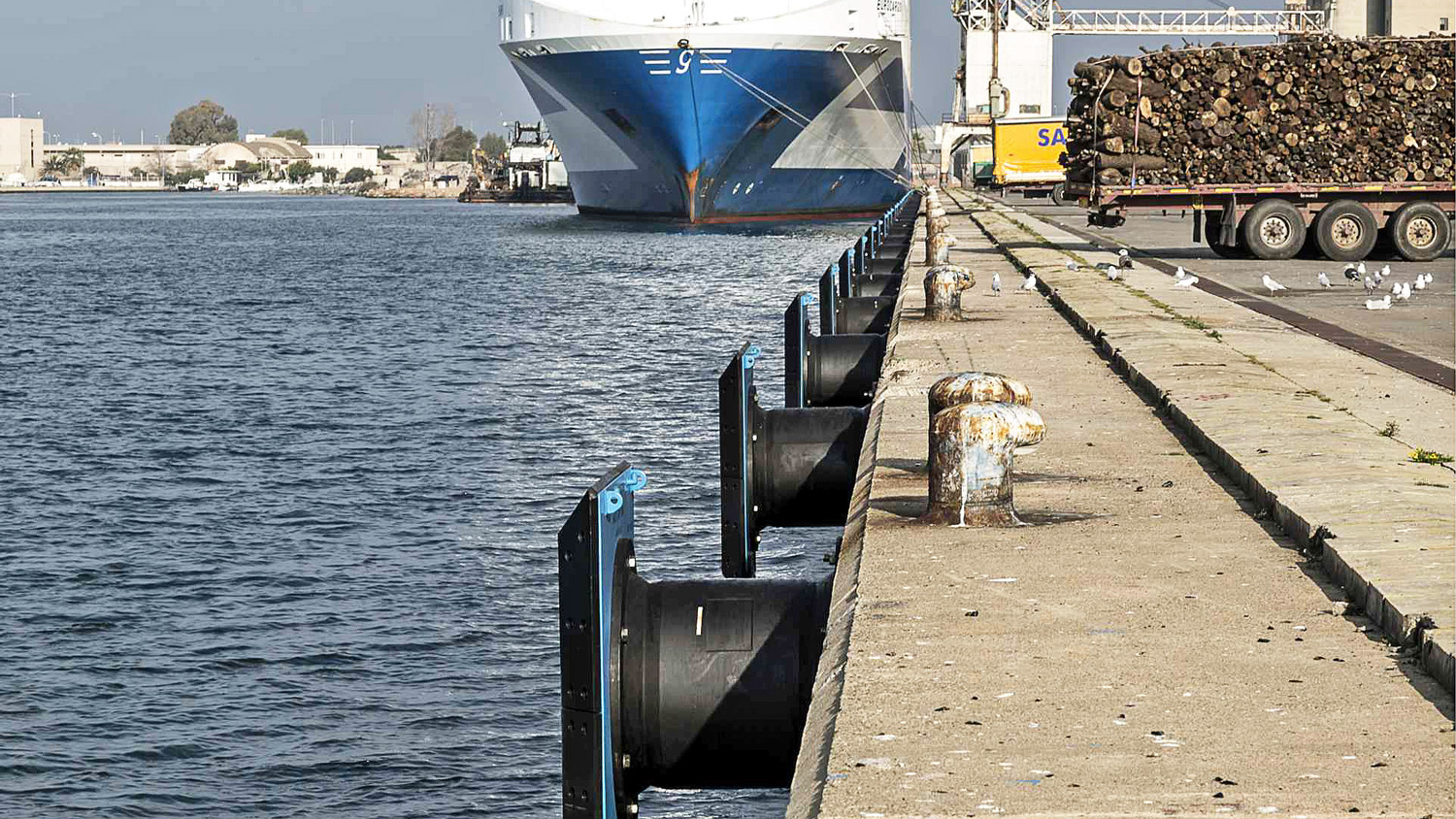 Fenders quay Project Port of Cagliari - Eng. Ritossa