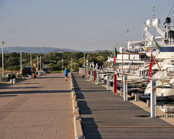 Mooring pontoons Project Port of Marina of Olbia Eng. Ritossa